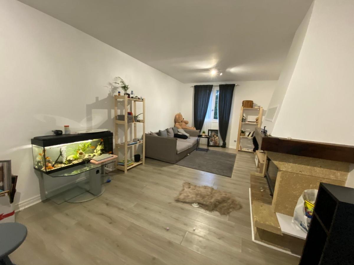 Bedroom In A House/ Chambre Dans Une Maison epinay sur Orge Bagian luar foto